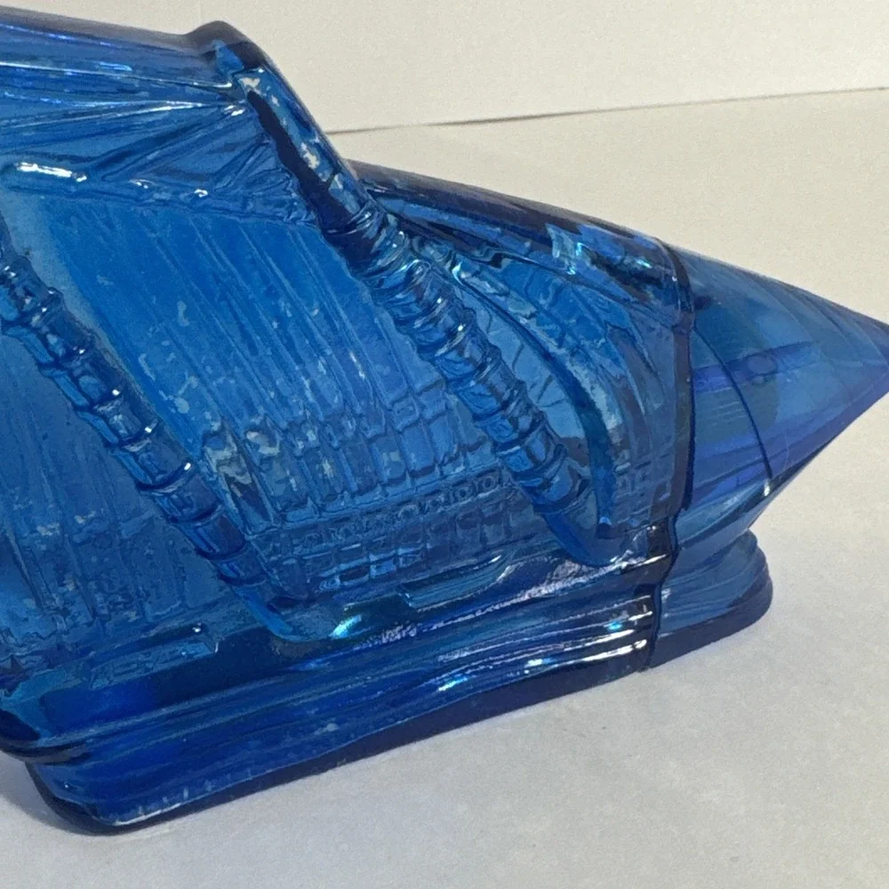 America Schooner EMPTY‎ Decanter had SPICY After Shave 1972-73 Avon Vintage